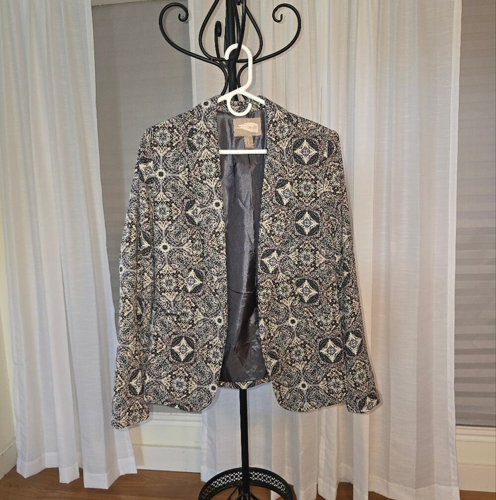 Forever 21 Black and White Patterned Jacket